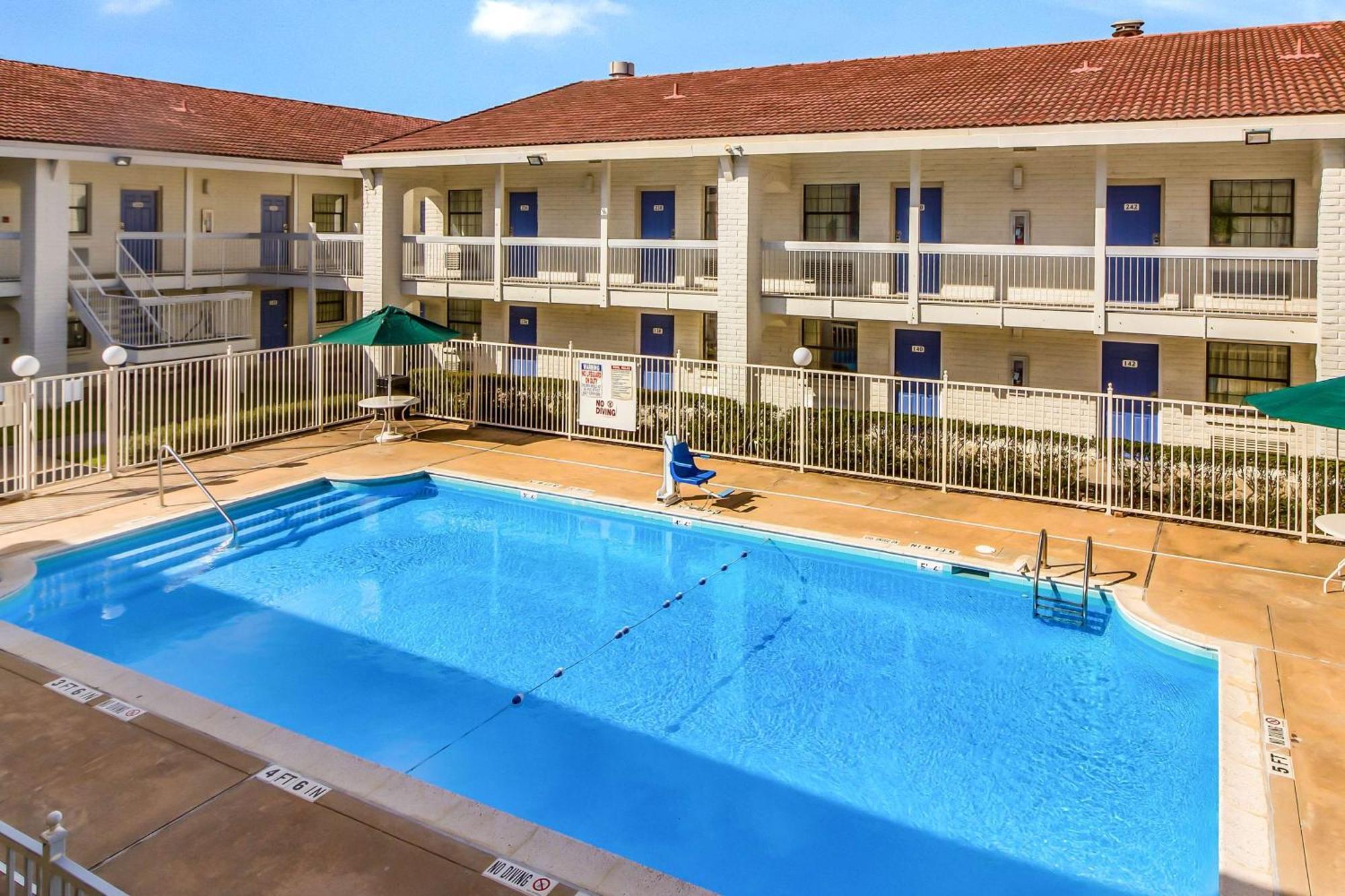 6-baytown, Tx - Garth Rd Hotel Baytown