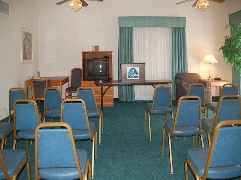 Hotel 6-baytown, Tx - Garth Rd 2*